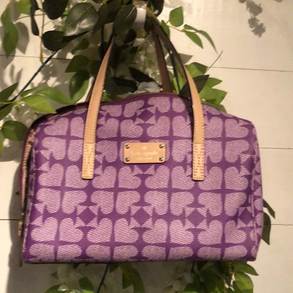 Purple Kate Spade She Signature Print “Retired” HandBag Beautiful Style👜🌸💋